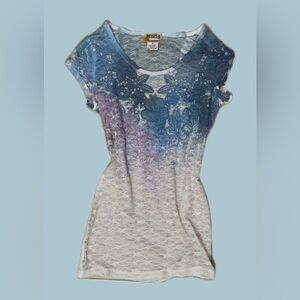 Mudd Lace Ombre Short-Sleeve Tee in Blue, White and Lavender